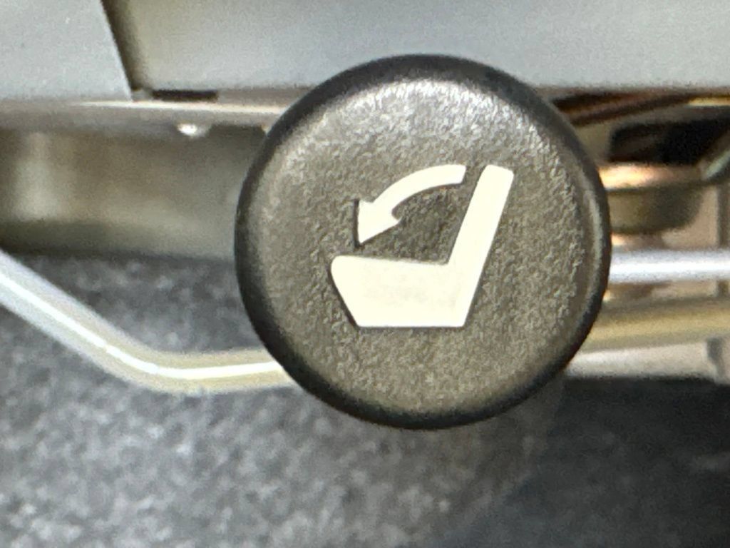 Used 2024 Nissan Altima 2.5 SR FWD image 26