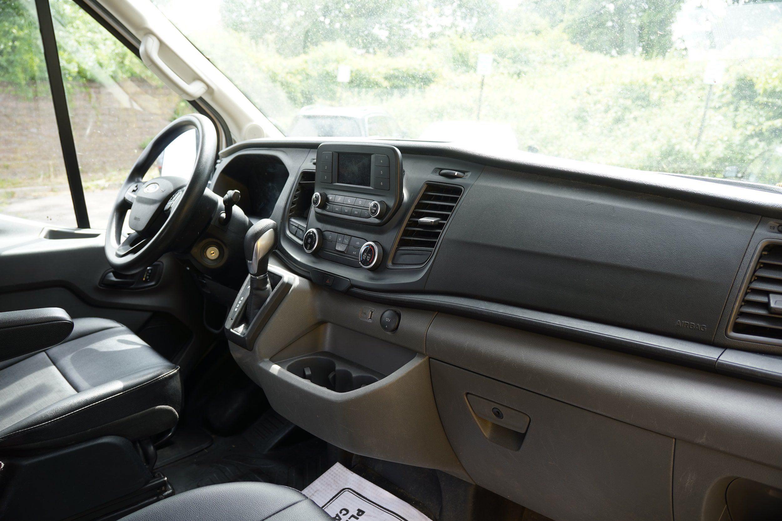 Used 2023 Ford Transit 250 Medium Roof AWD image 30