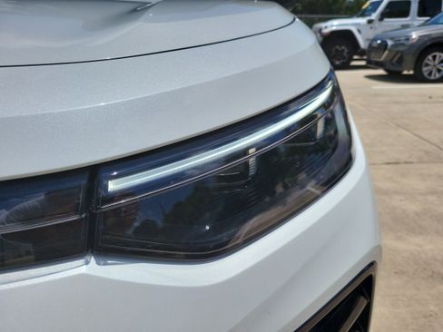 New 2026 Volkswagen Tiguan SE R-Line FWD image 9