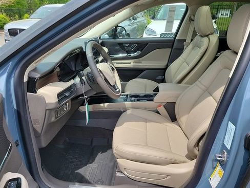 New 2024 Lincoln Corsair Grand Touring image 6