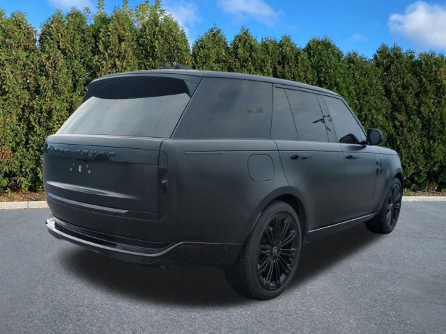 Used 2024 Land Rover Range Rover SE AWD/4WD image 4