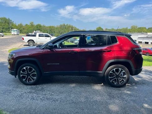 Used 2022 Jeep Compass Limited AWD/4WD image 6