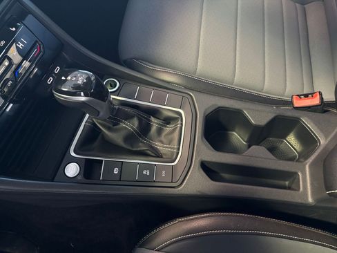 Used 2025 Volkswagen Jetta SE image 41