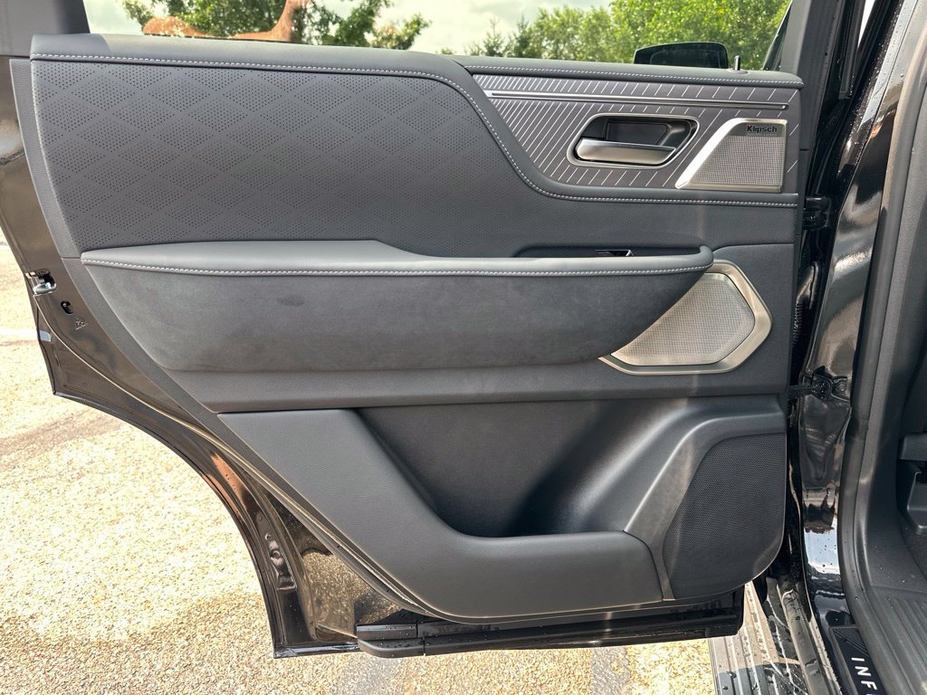 New 2027 INFINITI QX80 Autograph AWD/4WD image 30