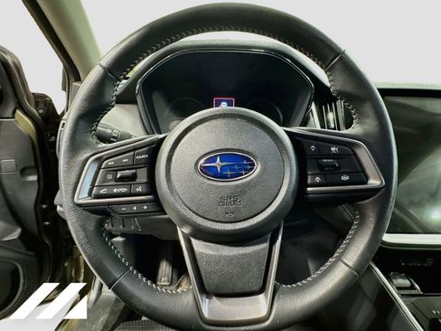 Used 2025 Subaru Outback Premium AWD/4WD image 11