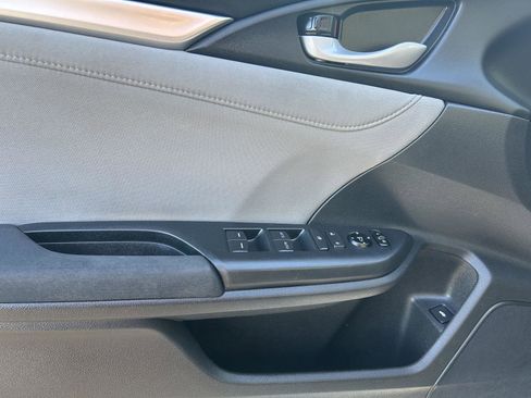 Used 2017 Honda Civic EX-T image 11