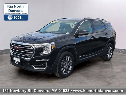Used 2024 GMC Terrain SLT image 1