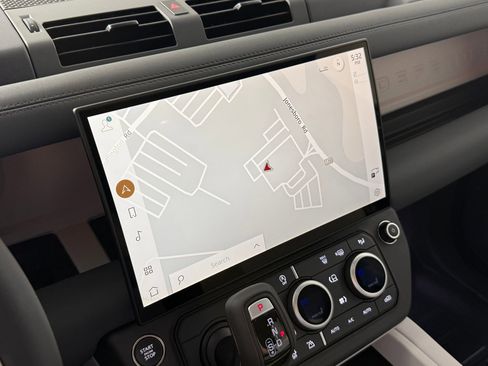 New 2026 Land Rover Defender 110 X-Dynamic SE image 28