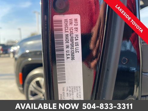 Used 2024 Jeep Wagoneer L Series II image 37