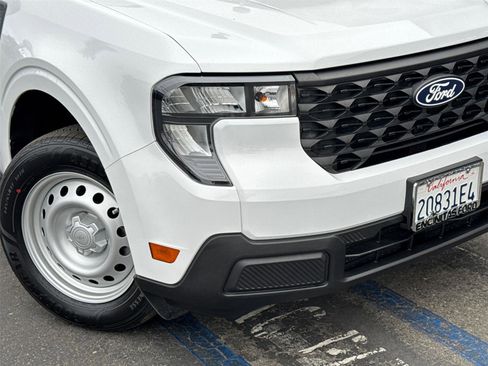 Used 2025 Ford Maverick XL image 3