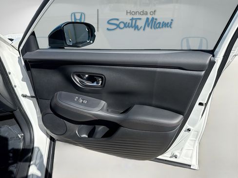 Certified 2024 Honda HR-V Sport image 32