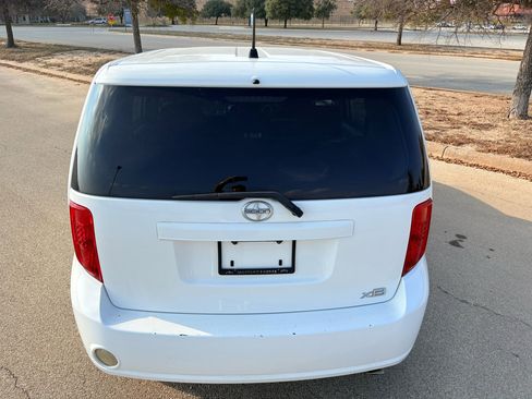 Used 2008 Scion xB image 8