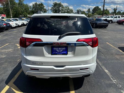 Used 2017 GMC Acadia Denali w/ Technology Package FWD image 5