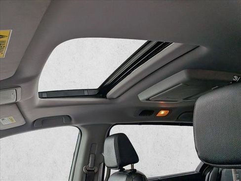 Used 2021 Honda Odyssey Touring image 20