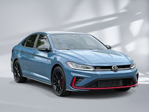 Used 2025 Volkswagen Jetta GLI Autobahn FWD image 6