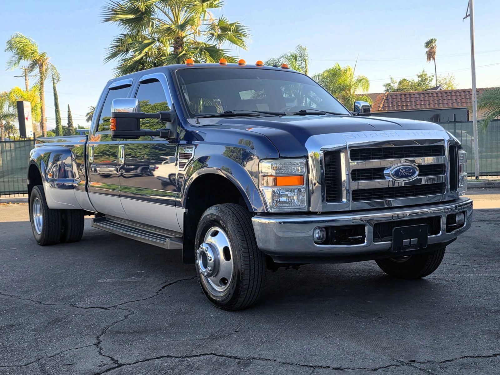 Used 2008 Ford F350 Lariat AWD/4WD image 2