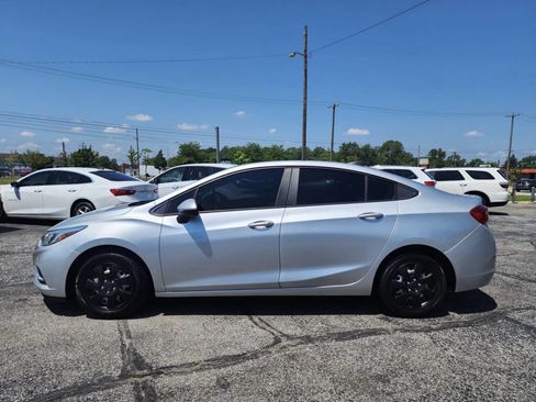 Used 2017 Chevrolet Cruze LS image 11