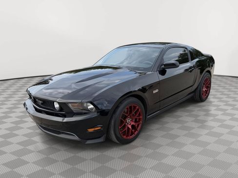 Used 2012 Ford Mustang GT RWD image 3