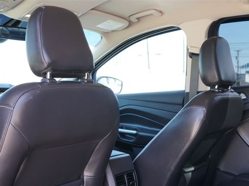 Certified 2019 Ford Escape Titanium FWD image 21