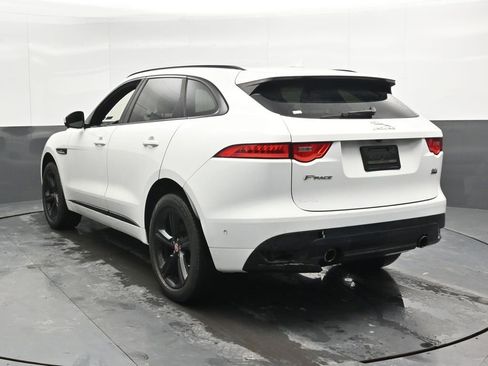 Used 2017 Jaguar F-PACE R-Sport image 9