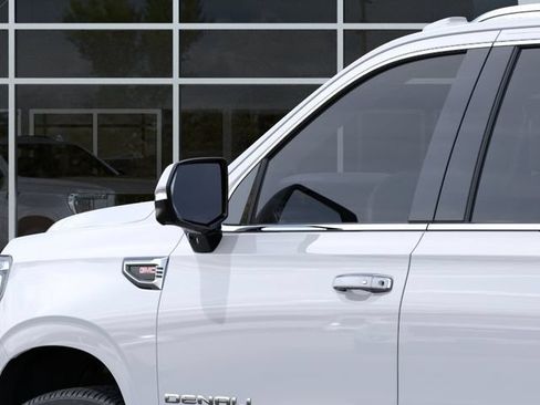 New 2026 GMC Yukon XL Denali w/ Denali Reserve Package RWD image 14