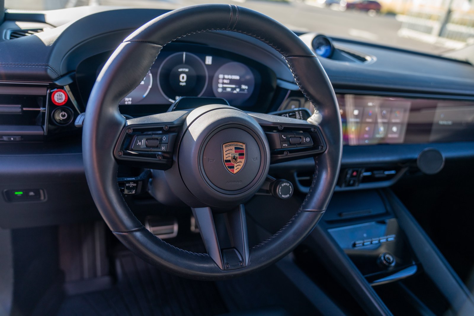 Certified 2026 Porsche Macan GTS Electric AWD/4WD image 14