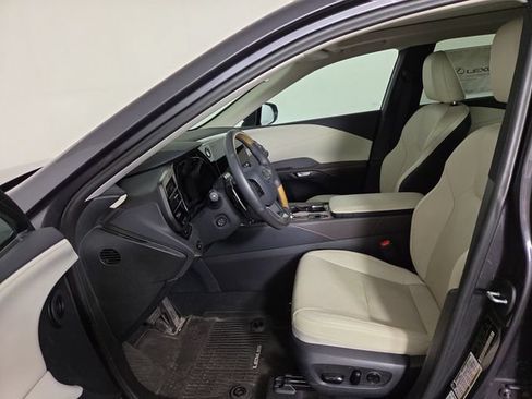 Used 2025 Lexus RX 350 AWD/4WD image 12