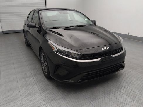 Used 2022 Kia Forte LXS FWD image 14
