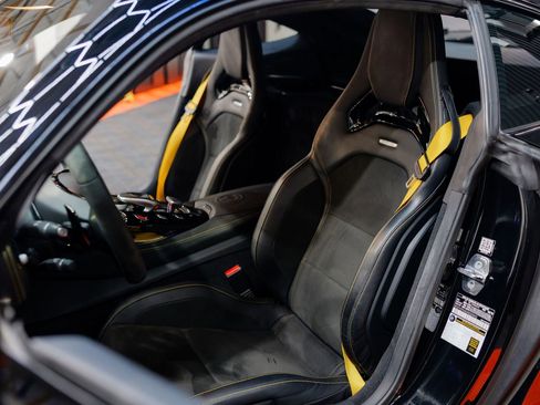 Used 2018 Mercedes-Benz AMG GT R image 31