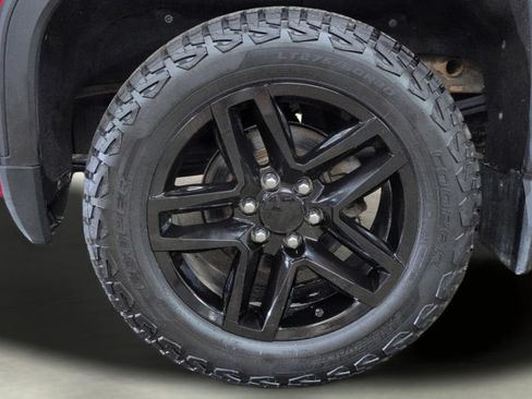 Used 2023 GMC Sierra 1500 Elevation w/ X31 Off-Road Package AWD/4WD image 30