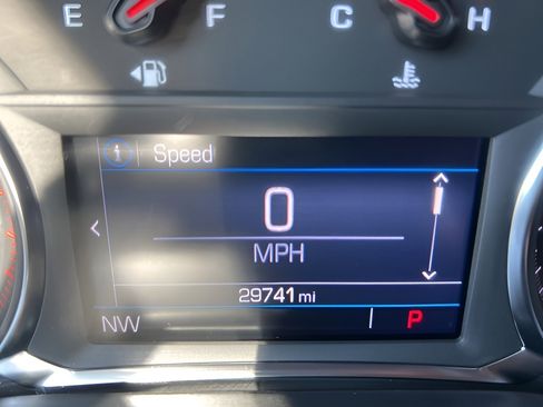 Used 2023 GMC Acadia SLE w/ Driver Convenience Package image 23