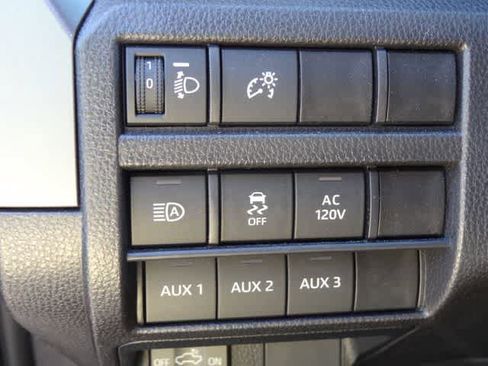 Used 2025 Toyota Tacoma TRD Off-Road w/ TRD Off Road Upgrade Package image 17