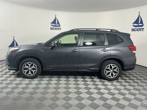 Used 2023 Subaru Forester Premium AWD/4WD image 4