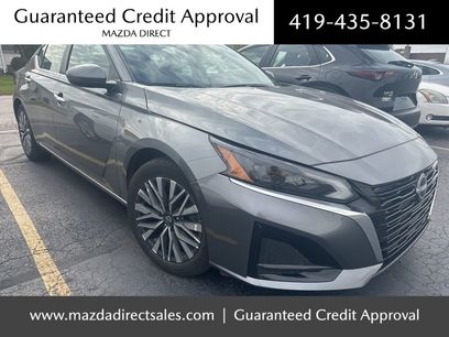 Used 2023 Nissan Altima 2.5 SV
