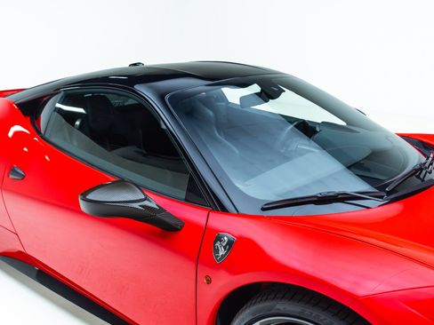Used 2011 Ferrari 458 Italia Coupe RWD image 23