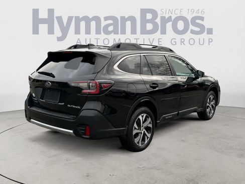 Certified 2022 Subaru Outback Limited image 3