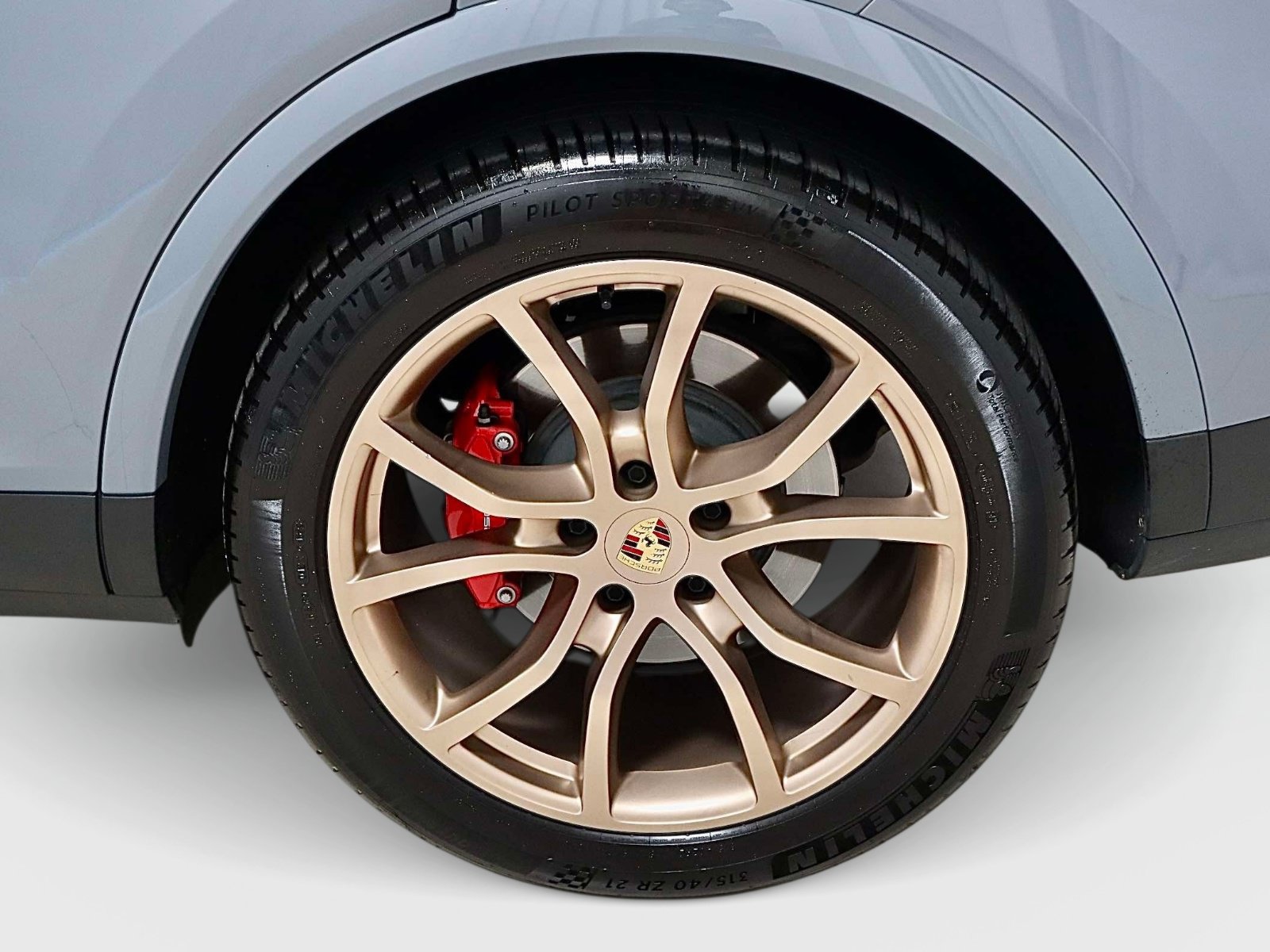 Used 2024 Porsche Cayenne S AWD/4WD image 9