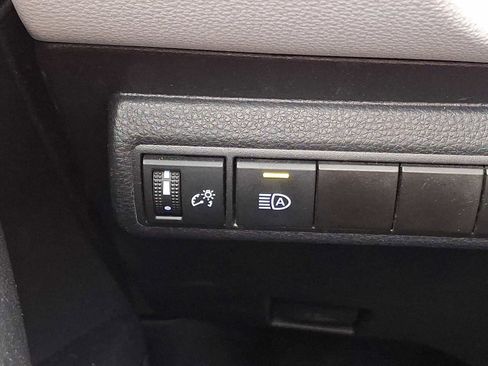 Used 2022 Toyota Corolla SE image 21