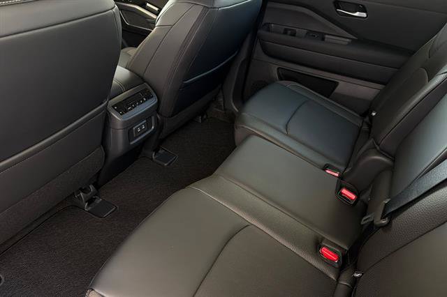 New 2026 Nissan Pathfinder SL w/ Cargo Package FWD image 13