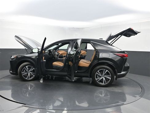 Used 2023 Lexus RX 350 Premium image 37