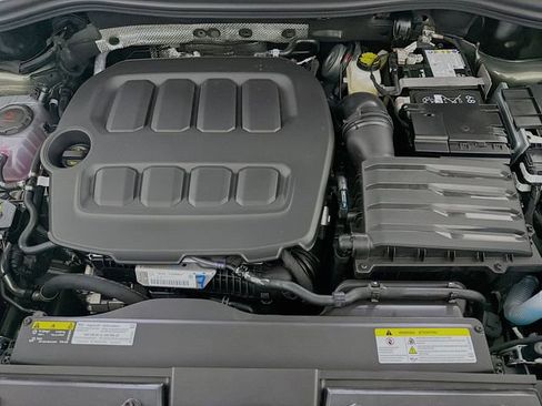 New 2026 Volkswagen Tiguan SE R-Line FWD image 32