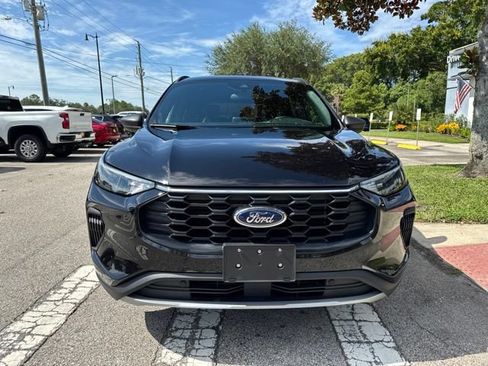 Used 2025 Ford Escape ST-Line FWD image 3