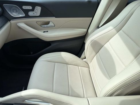 Used 2020 Mercedes-Benz GLS 450 4MATIC image 16