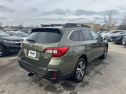 Used 2019 Subaru Outback 2.5i Limited image 4
