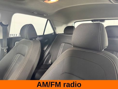 Used 2025 Hyundai Venue SEL FWD image 12