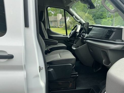 Used 2024 Ford Transit 350 XLT RWD image 10
