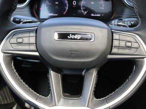 New 2026 Jeep Grand Cherokee Laredo X AWD/4WD image 22