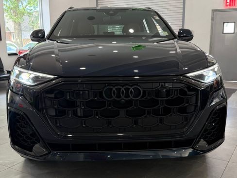 Used 2025 Audi Q8 Premium Plus w/ Premium Plus Package AWD/4WD image 2