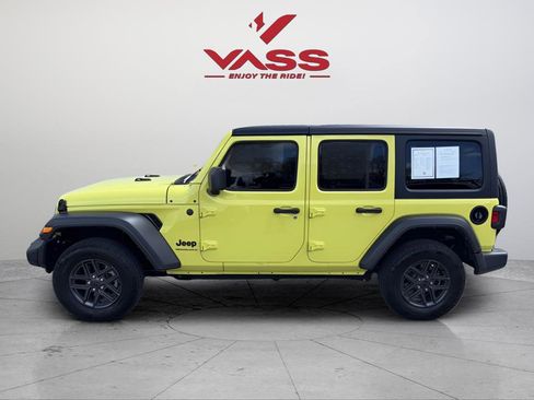 Used 2024 Jeep Wrangler Unlimited Sport AWD/4WD image 2