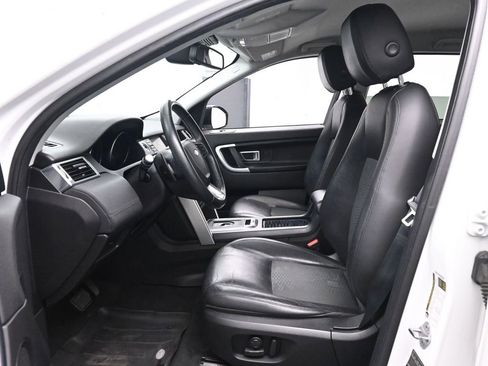 Used 2016 Land Rover Discovery Sport SE AWD/4WD image 15